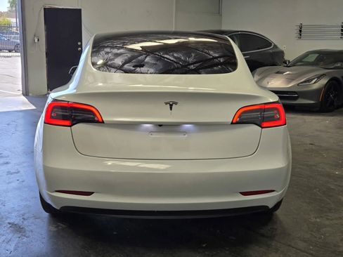 Used 2023 Tesla Model 3 Standard Range RWD image 3