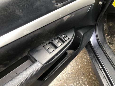 Used 2012 Subaru Outback 2.5i Premium w/ All-Weather Pkg image 10