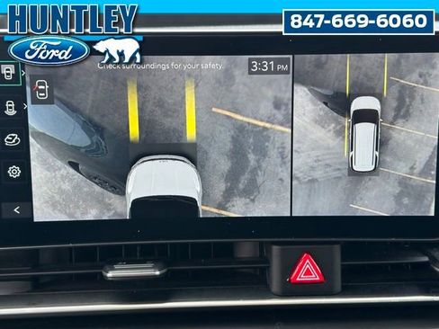 Used 2025 Kia Carnival SX w/ SX Dark Edition Package FWD image 30