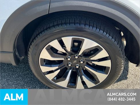 Certified 2025 Ford Explorer Platinum w/ LUX Leather Package AWD/4WD image 26