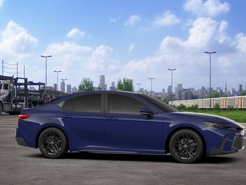 New 2026 Toyota Camry SE FWD image 13