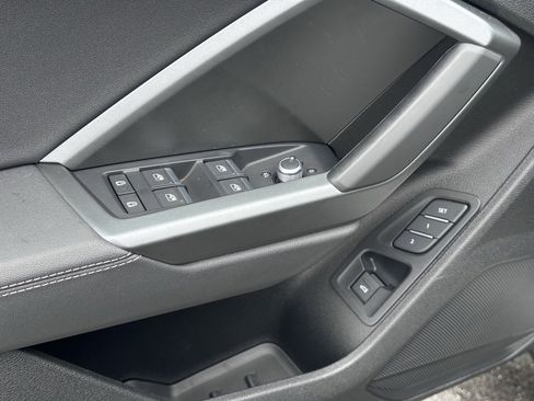 Certified 2025 Audi Q3 2.0T Premium w/ Convenience Package image 21
