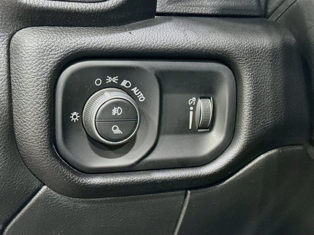 Used 2024 RAM 2500 Big Horn w/ Bed Utility Group AWD/4WD image 10