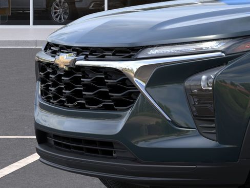 New 2026 Chevrolet Trax LS w/ LS Convenience Package FWD image 15
