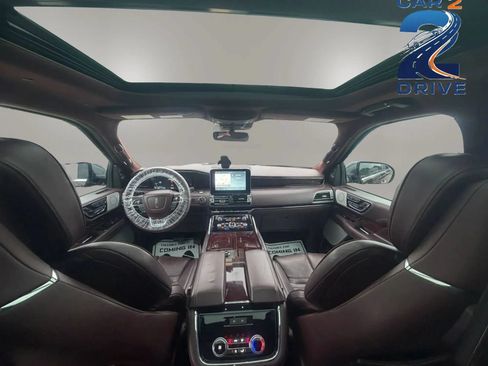 Used 2018 Lincoln Navigator Black Label w/ Cargo Package AWD/4WD image 23