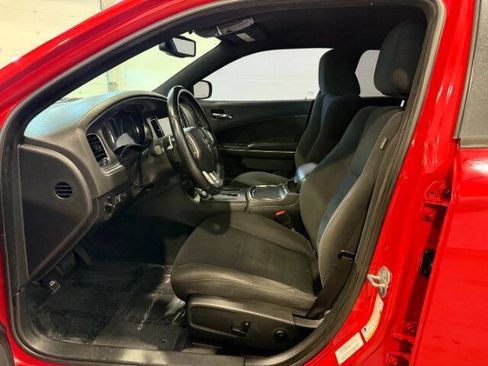 Used 2014 Dodge Charger R/T w/ Blacktop Package RWD image 13