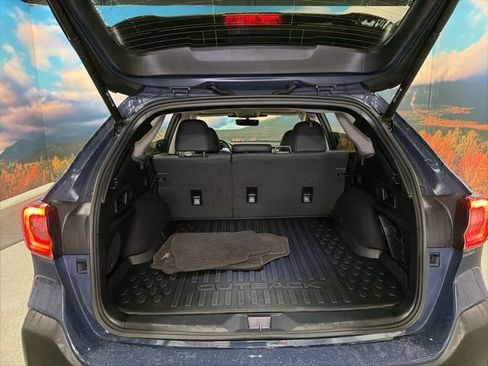 Certified 2025 Subaru Outback Onyx Edition AWD/4WD image 44