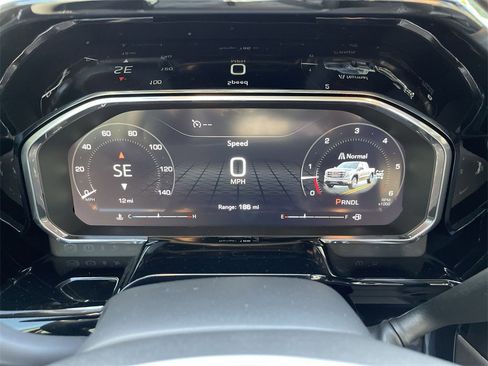 New 2026 GMC Sierra 1500 Elevation image 11