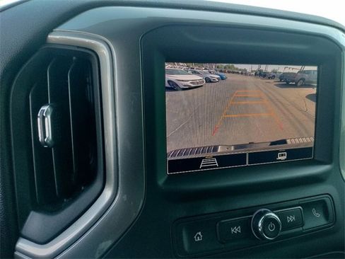 Used 2024 Chevrolet Silverado 2500 Custom w/ Custom Value Package image 33