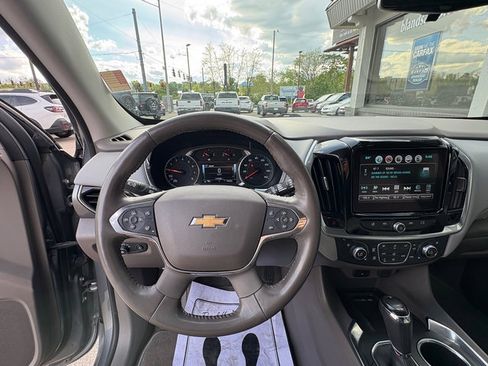 Used 2019 Chevrolet Traverse Premier w/ LPO, Floor Liner Package AWD/4WD image 22