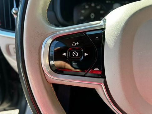 Used 2018 Volvo V90 T6 Cross Country image 26