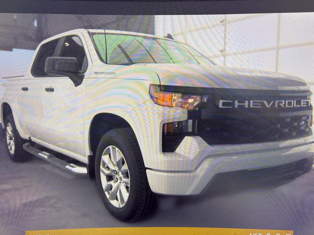 Used 2025 Chevrolet Silverado 1500 Custom RWD image 2