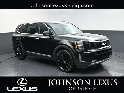Used 2022 Kia Telluride SX w/ Towing Package FWD image 3