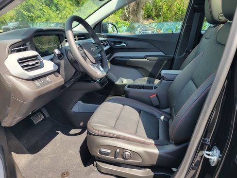 New 2027 Chevrolet Bolt RS w/ Technology Package FWD image 29