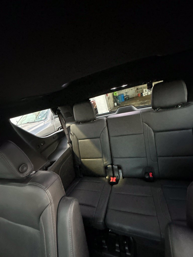 Used 2021 Chevrolet Tahoe Z71 w/ Luxury Package AWD/4WD image 20