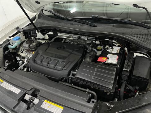 Used 2021 Volkswagen Tiguan SE R-Line image 27
