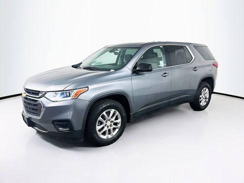Used 2019 Chevrolet Traverse LS image 3