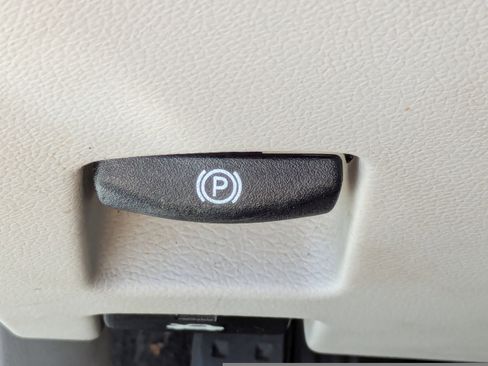 Used 2009 Cadillac CTS RWD w/1SA image 30