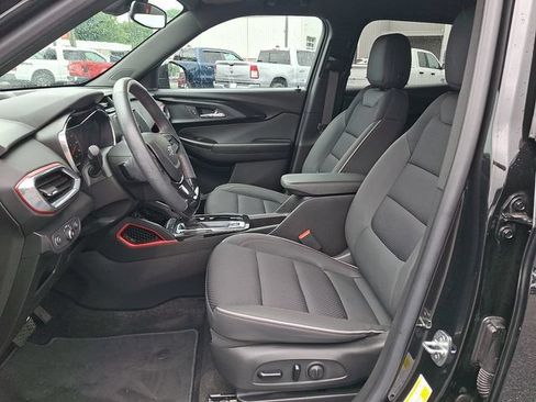 Used 2023 Chevrolet TrailBlazer RS AWD/4WD image 15