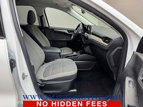 Used 2022 Ford Escape SE FWD image 19