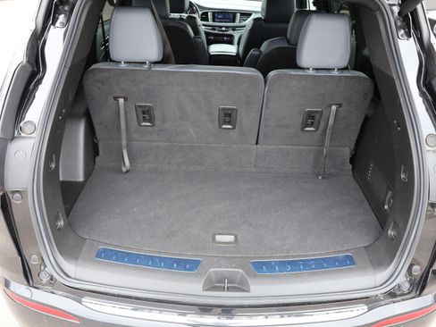 Used 2023 Buick Enclave Essence w/ Experience Buick Package AWD/4WD image 16
