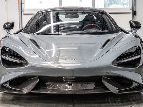 Used 2021 McLaren 765LT image 4