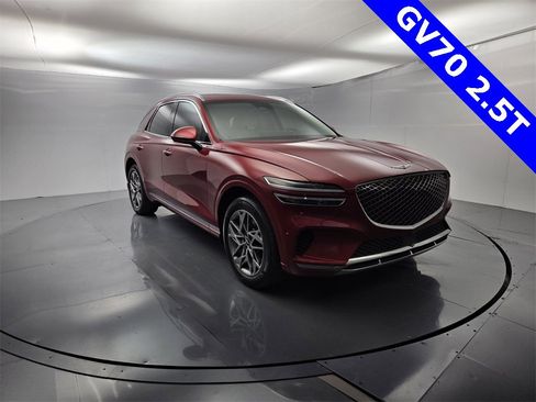 Used 2023 Genesis GV70 2.5T w/ Advanced Package image 4