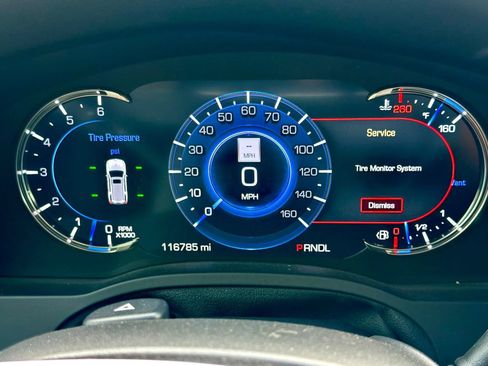 Used 2019 Cadillac Escalade Premium Luxury w/ Escalade Sport Edition AWD/4WD image 38