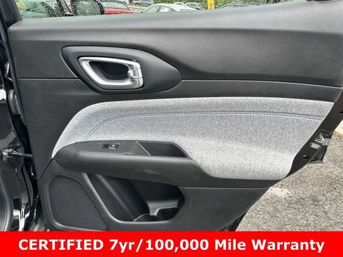 Certified 2022 Jeep Compass Latitude AWD/4WD image 11