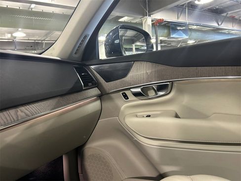 Certified 2023 Volvo XC90 B6 Plus w/ Protection Package Premier image 19
