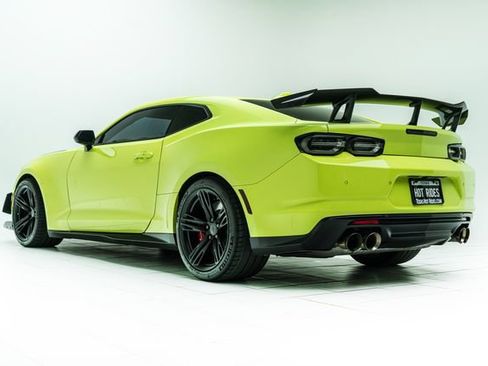 Used 2021 Chevrolet Camaro ZL1 RWD image 18