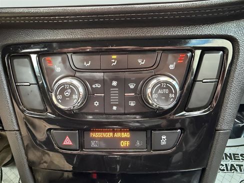 Used 2020 Buick Encore Essence image 23