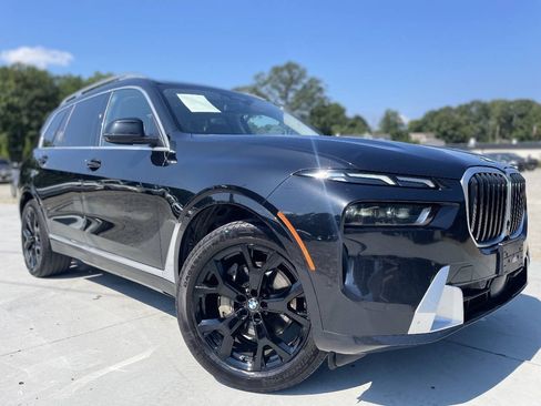 Used 2024 BMW X7 xDrive40i AWD/4WD image 1