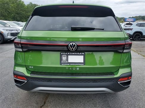 New 2025 Volkswagen Taos SE image 5