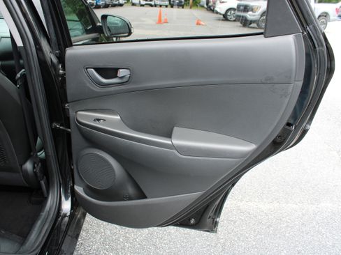 Used 2021 Hyundai Kona SEL Plus FWD image 14