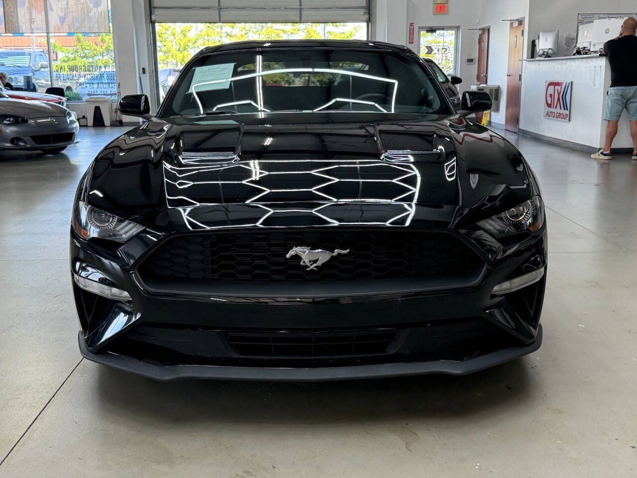 Used 2018 Ford Mustang Coupe w/ Equipment Group 101A RWD image 6