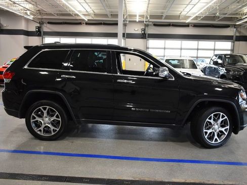 Used 2022 Jeep Grand Cherokee Limited w/ Technology Group image 4