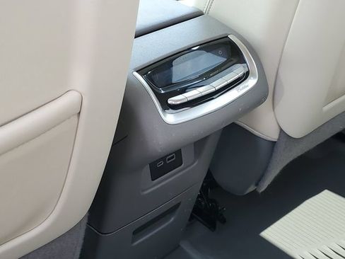 Certified 2022 Cadillac XT6 Premium Luxury AWD/4WD image 30
