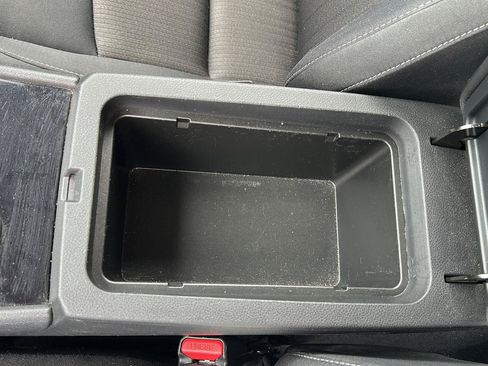 Used 2024 Nissan Altima 2.5 SV FWD image 15