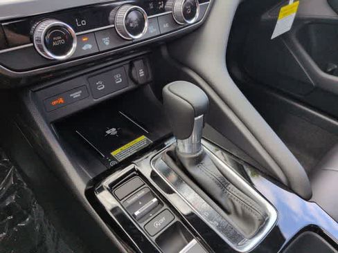 New 2026 Acura Integra FWD image 32