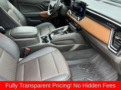 Used 2024 GMC Canyon AT4 w/ AT4 Premium Package AWD/4WD image 21