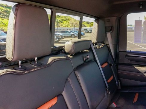 New 2025 GMC Sierra 2500 AT4 w/ AT4 Premium Plus Package image 12