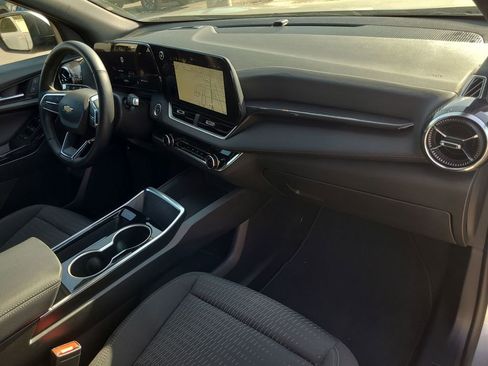 Certified 2025 Chevrolet Equinox LT image 30