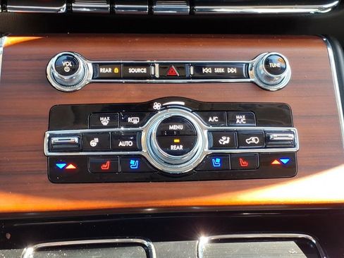 Used 2023 Lincoln Aviator Reserve w/ Equipment Group 201A image 19