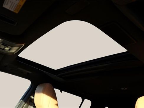 Used 2025 Lexus LX 700h Luxury image 10