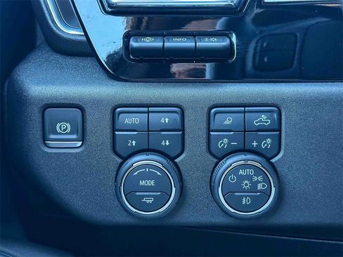 Certified 2025 Chevrolet Silverado 2500 High Country w/ Technology Package image 37