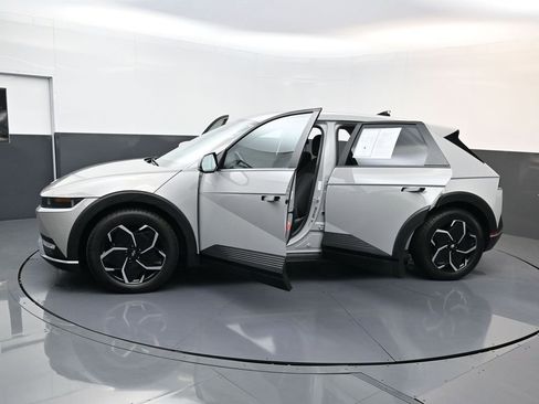 Used 2024 Hyundai Ioniq 5 SEL image 24