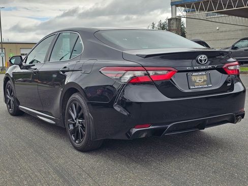 Used 2024 Toyota Camry SE FWD image 5
