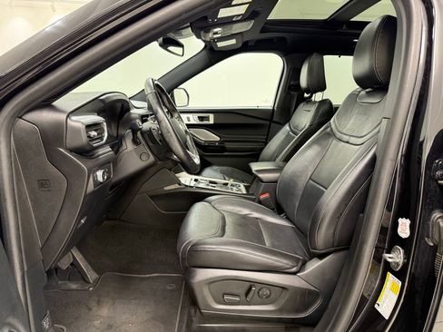 Used 2021 Ford Explorer ST w/ Equipment Group 401A image 16