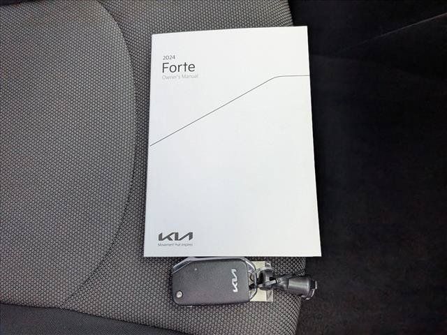 Used 2024 Kia Forte LXS FWD image 22